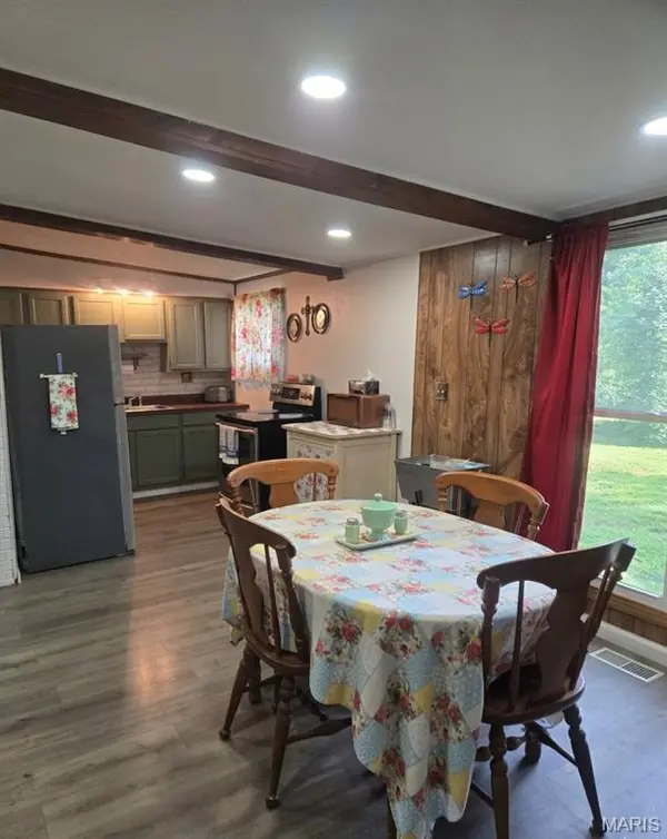 9239 Cherry LN, Pevely, MO 63070