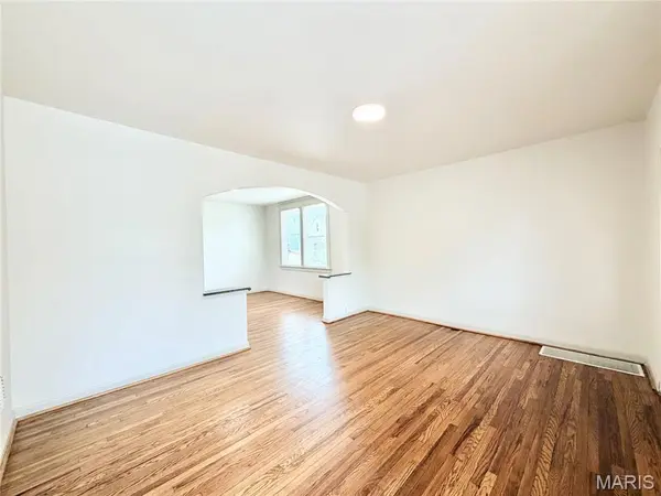 4840 Gardenville AVE, St Louis, MO 63116