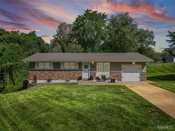 4505 Stallard CT, Oakville, MO 63129