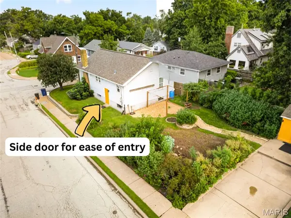 2556 Oakland AVE, St Louis, MO 63143