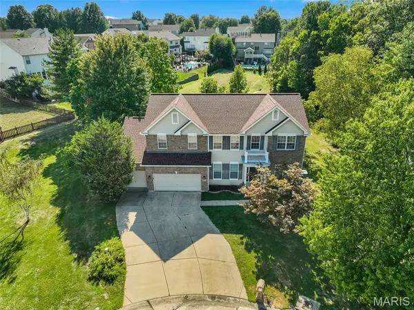 681 Zumwalt XING, O'fallon, MO 63366