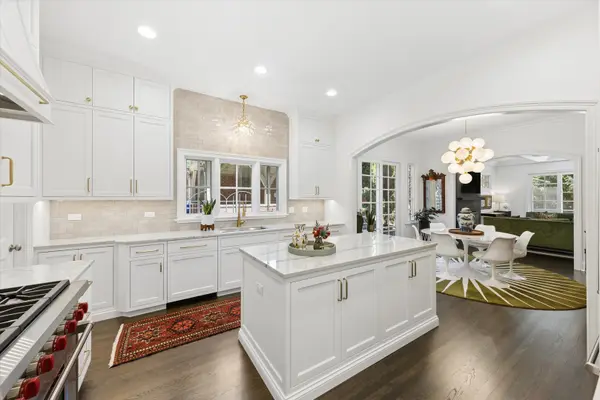 690 Wingate RD, Glen Ellyn, IL 60137