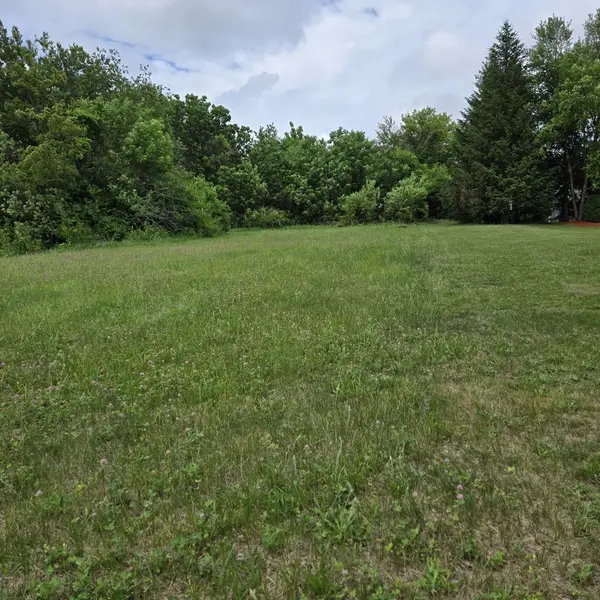 203 Candlewick DR, Poplar Grove, IL 61065