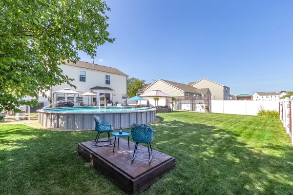 1806 Wintercrest CT, Shorewood, IL 60404