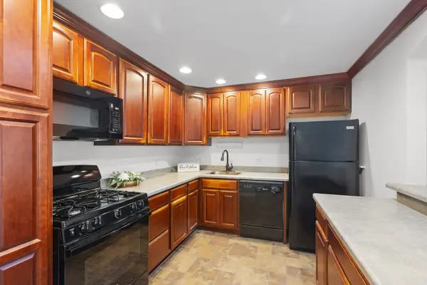 8315 Route 53 #B3, Woodridge, IL 60517