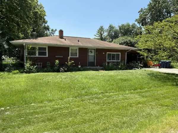 6100 Pershing AVE, Downers Grove, IL 60516