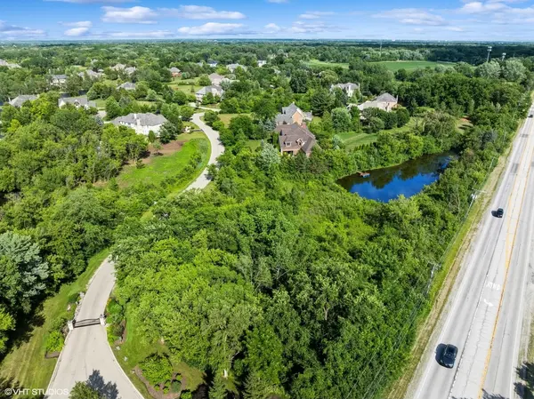 4595 Patricia DR, Long Grove, IL 60047