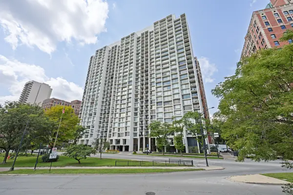 3200 N Lake Shore DR #2604, Chicago, IL 60657