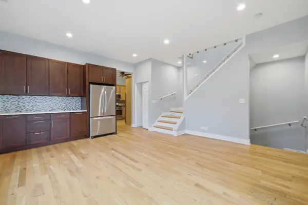 4545 N Lawndale AVE, Chicago, IL 60625