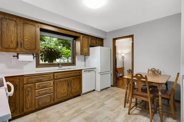 3719 Baillif PL, Bloomington, MN 55431