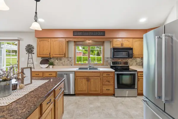 130 Half Moon RD, Wells, MN 56097