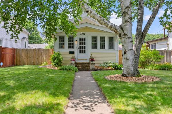 4232 33rd AVE S, Minneapolis, MN 55406