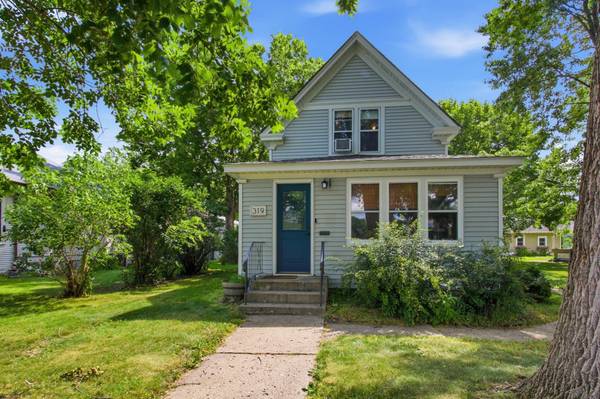 319 S Miller AVE, Litchfield, MN 55355
