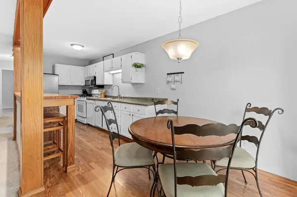 11123 Xavier CIR, Bloomington, MN 55437