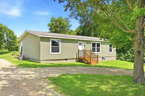 3138 Pierce Saint Croix Rd #Option B, Spring Valley, WI 54767