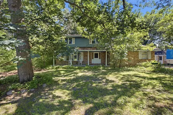 2814 Crosstown BLVD NE, Andover, MN 55304