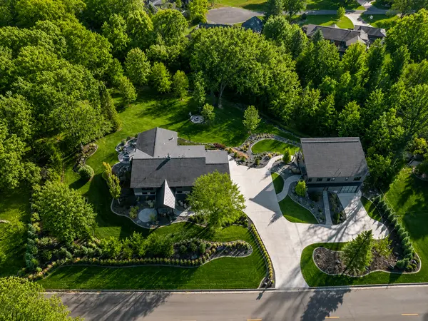 503 24th ST SW, Austin, MN 55912