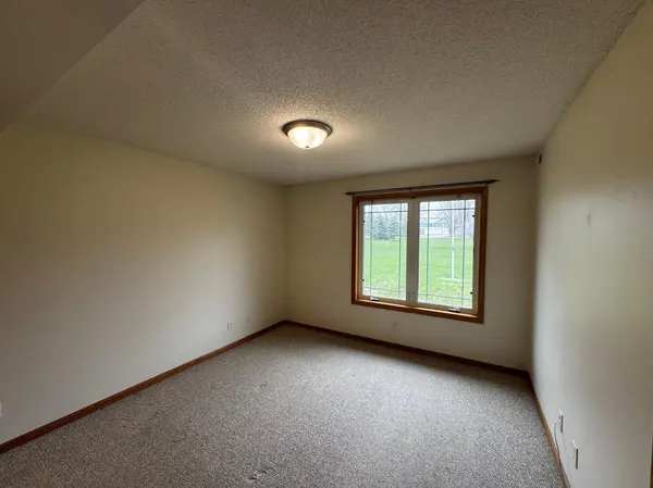 307 Roseland AVE #5, Prinsburg, MN 56281