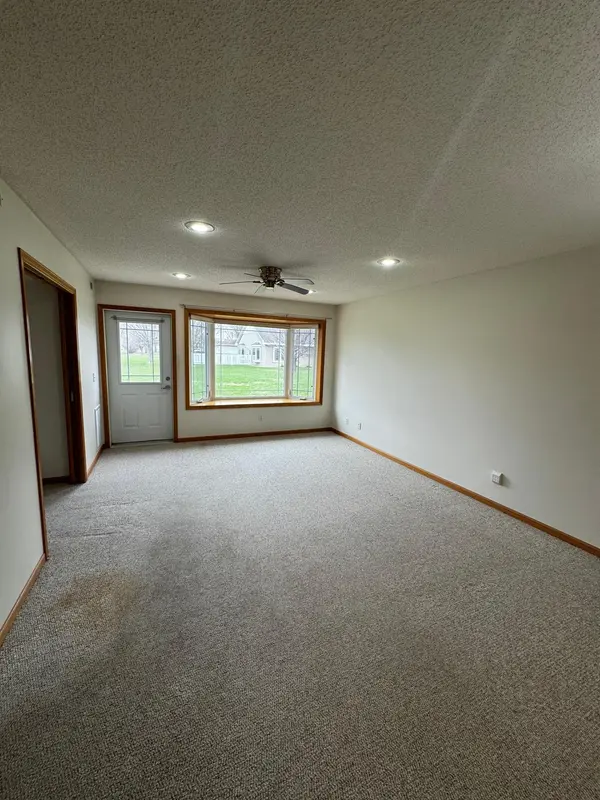 307 Roseland AVE #5, Prinsburg, MN 56281