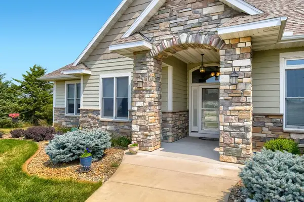 15261 Alpine CT NW, Ramsey, MN 55303