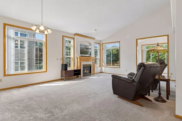 2485 Prairie Oak TRL, Woodbury, MN 55125