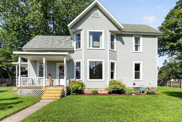 205 2nd ST, Claremont, MN 55924