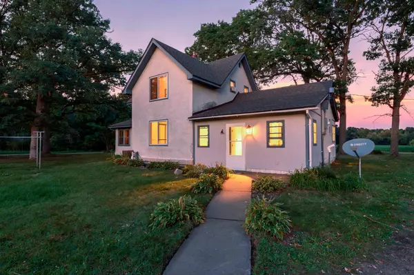 11620 375th ST, North Branch, MN 55056