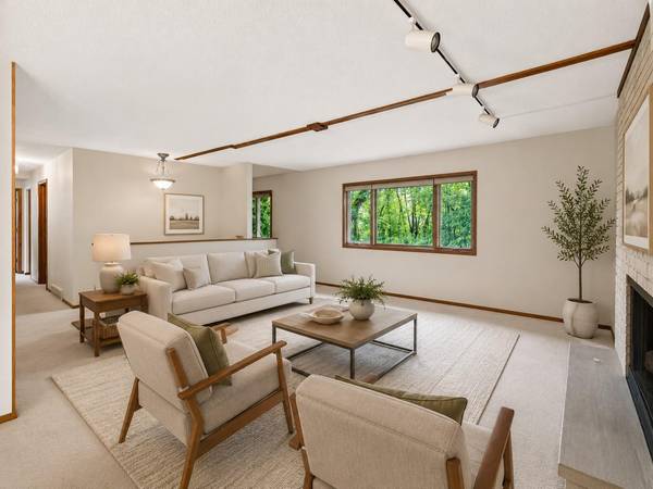 2721 June AVE N, Golden Valley, MN 55422