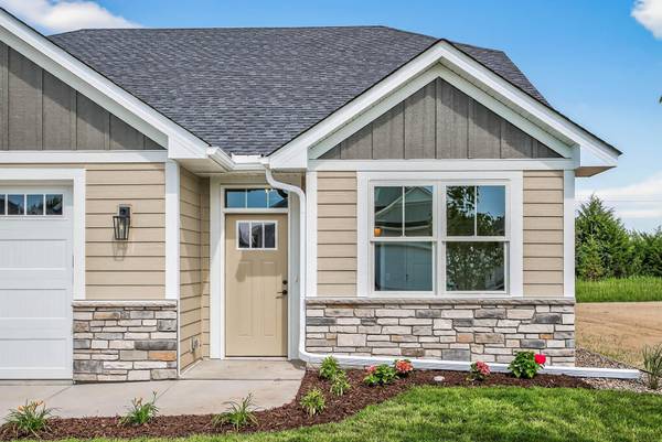 12588 Masters LN, Lindstrom, MN 55045