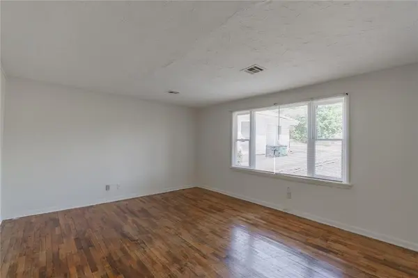 3004 Pioneer AVE, Oklahoma City, OK 73107