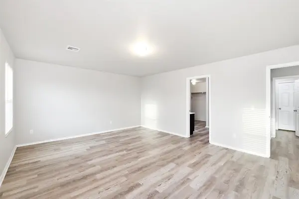 1016 N Scouts Court WAY, Mustang, OK 73064