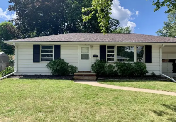 1414 10TH AVE, Green Bay, WI 54304