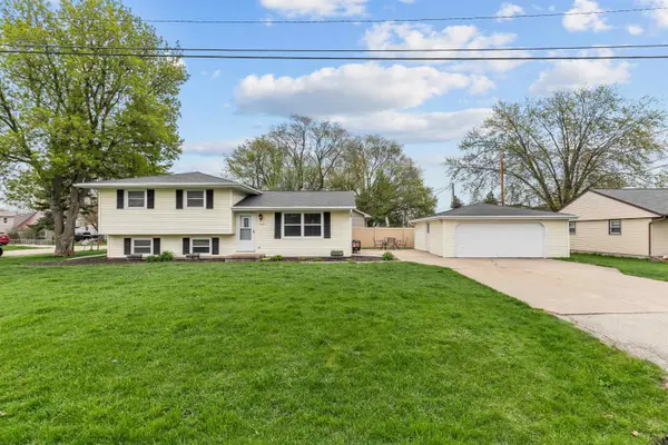 1021 CLAUDE ST, Menasha, WI 54952-1913