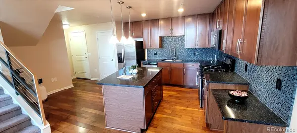 8185 E Lowry BLVD #302, Denver, CO 80230