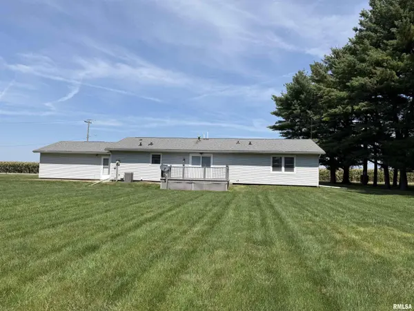 425 W APPLE ST, Kirkwood, IL 61447