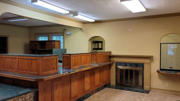 2416 Memorial Blvd, Springfield, TN 37172