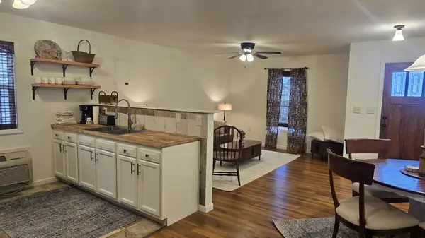 83 Robin Hill Rd B Road, Dunlap, TN 37327