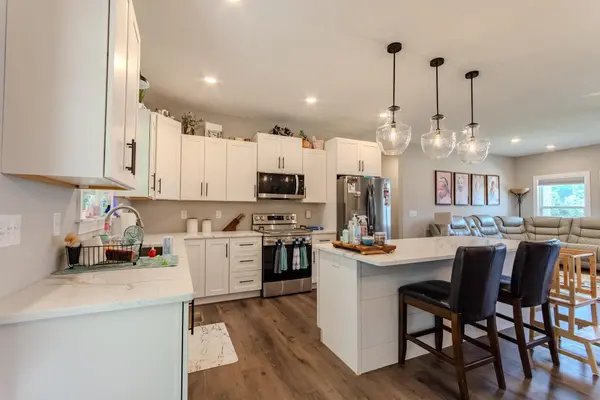 225 CORDOVA CV, Savannah, TN 38372