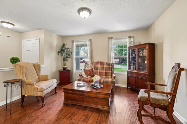 5715 Roxbury Dr, Murfreesboro, TN 37128