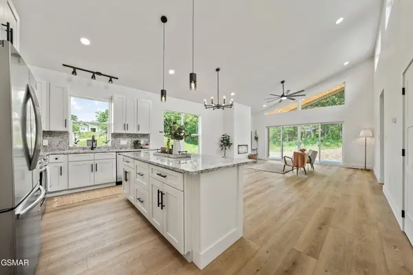 2314 Rock Gardens Drive, Sevierville, TN 37876