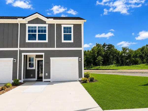 221 Darlington Drive, Dickson, TN 37055