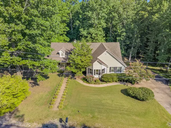 175 Castleton Cv, Paris, TN 38242