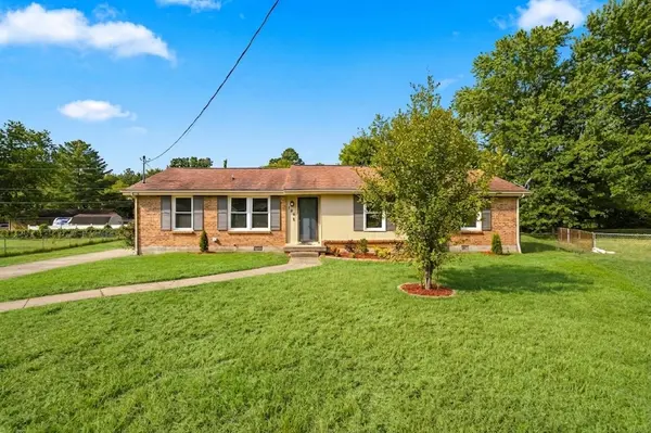 106 Winston Ct, Clarksville, TN 37042