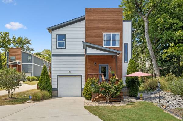 1428C Riverside Dr, Nashville, TN 37206