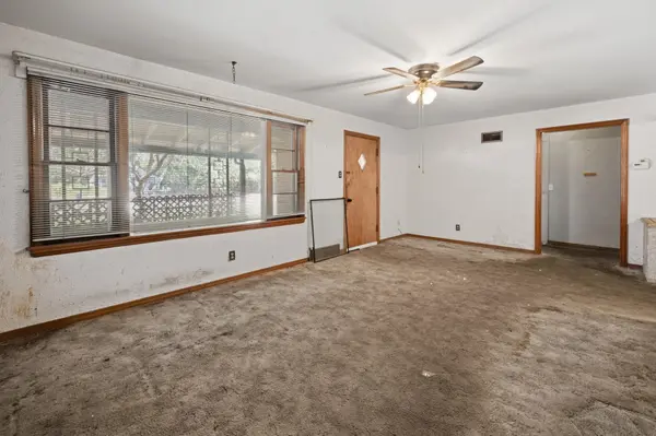 3259 N Coolidge Ave, Wichita, KS 67204-4250