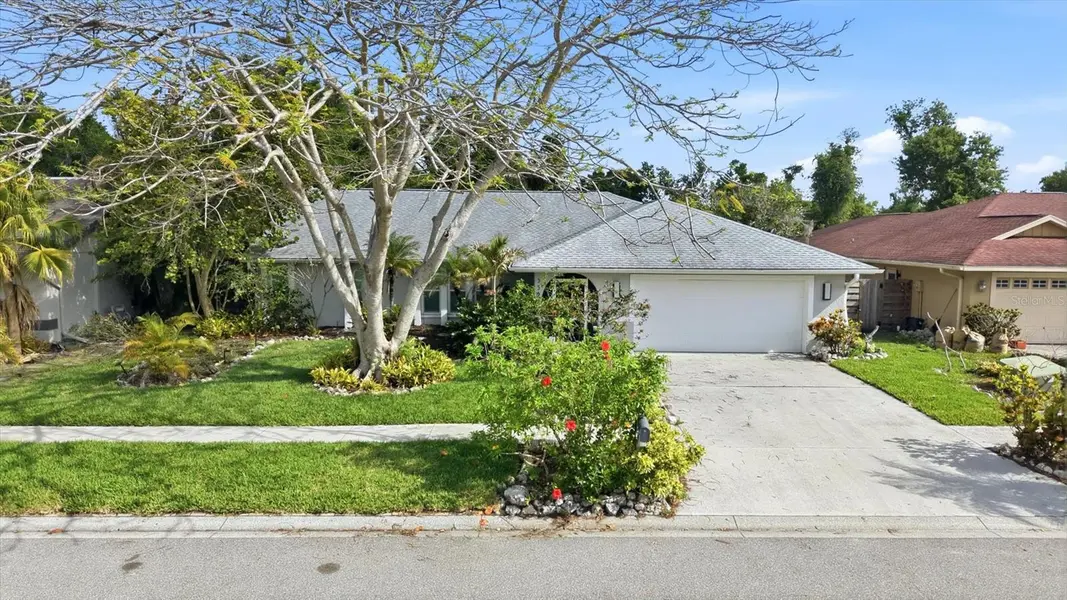 5599 WILDE OAK WAY, Sarasota, FL 34232