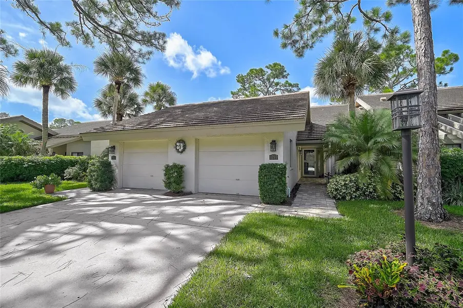 3217 SANDLEHEATH #45, Sarasota, FL 34235