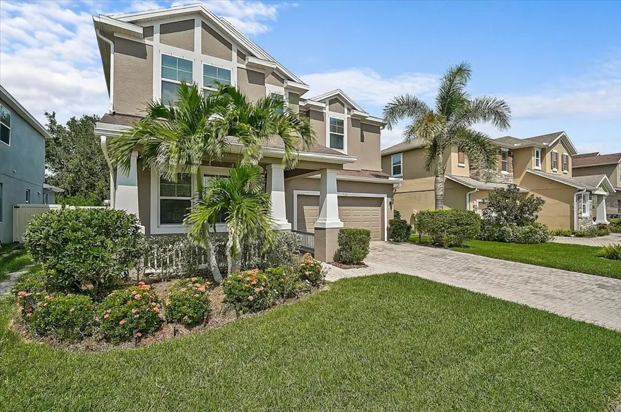 7536 AGUILA DR, Sarasota, FL 34240