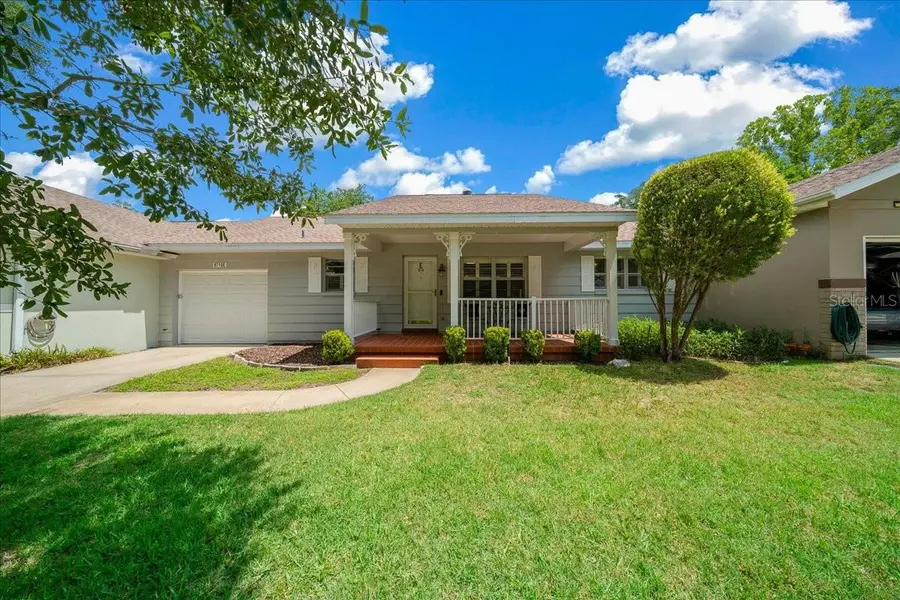 8715 SW 97TH ST #E, Ocala, FL 34481
