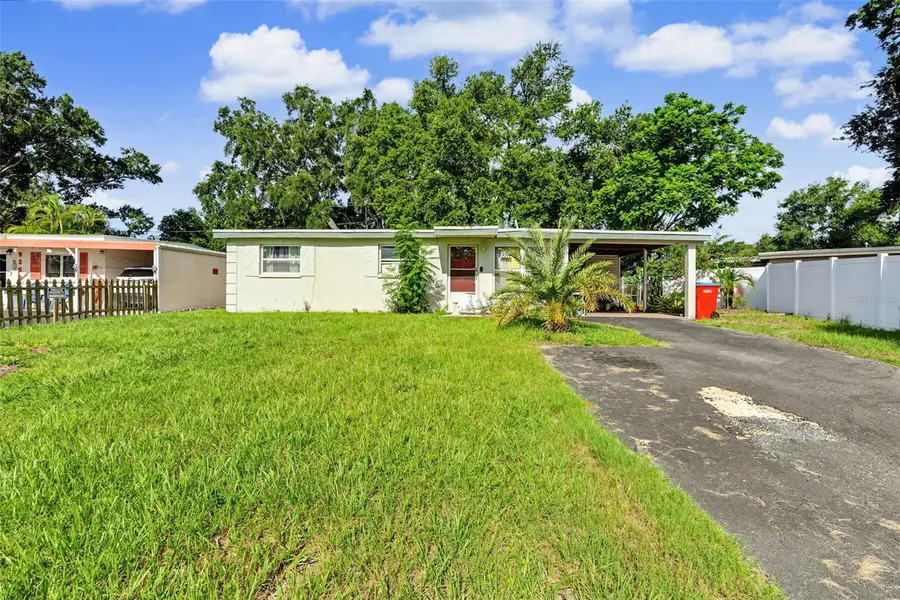 9374 84TH ST, Seminole, FL 33777